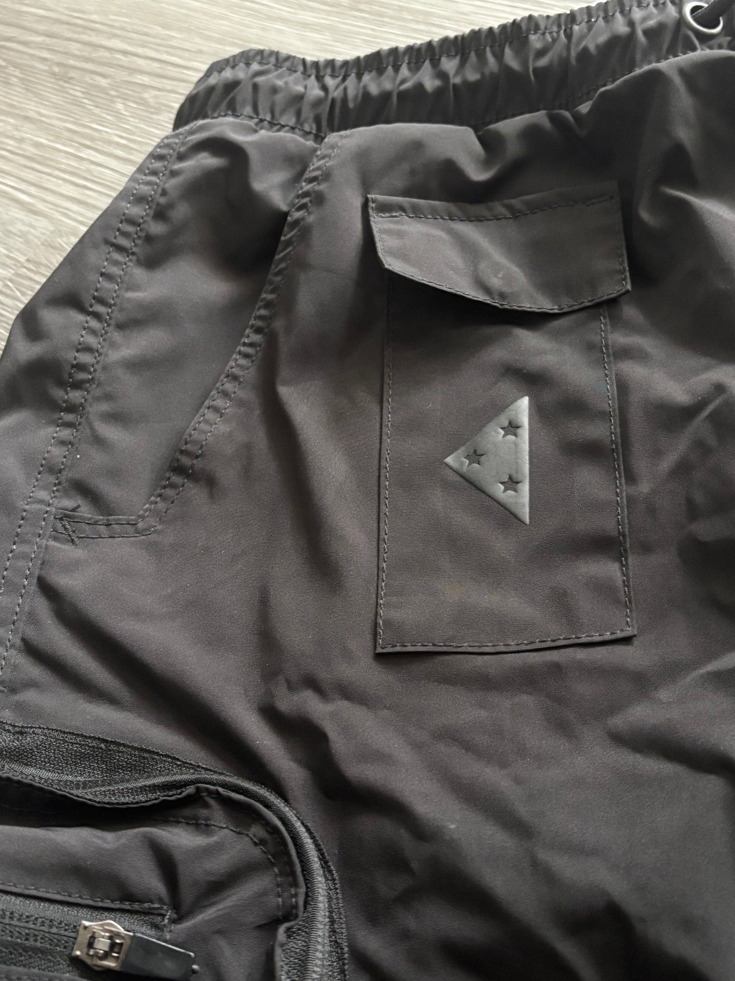 MHALBINI (black on black water repellent) last of the greatest shorts